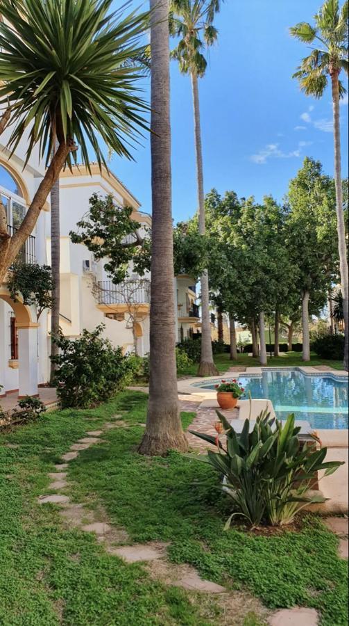 Lovely Apartment In Denia; El Patio Bagian luar foto