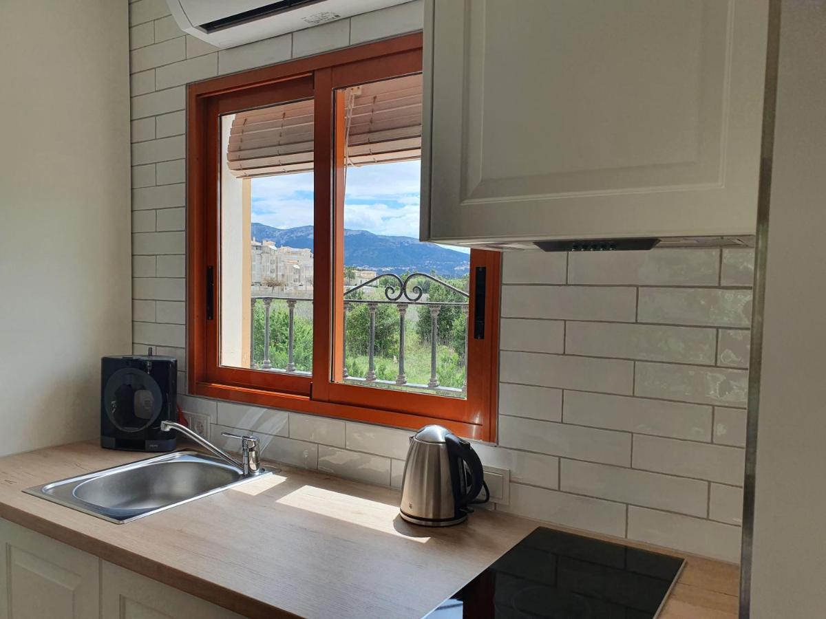 Lovely Apartment In Denia; El Patio Bagian luar foto