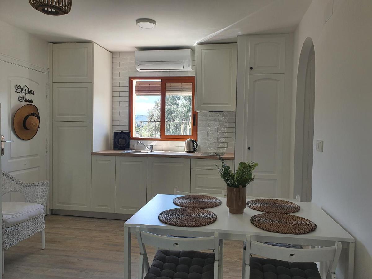 Lovely Apartment In Denia; El Patio Bagian luar foto
